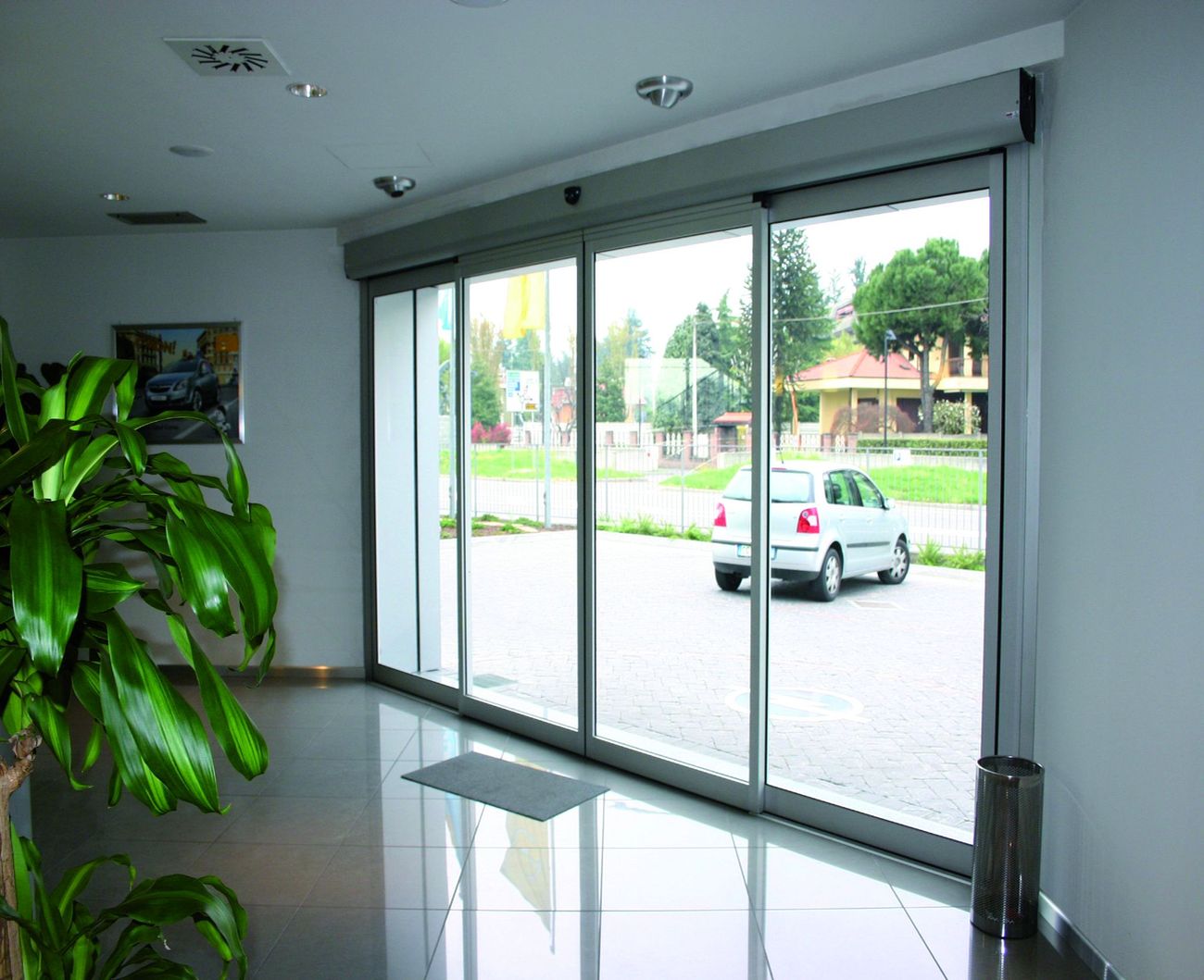 Üdvözöljük a DITEC automata ajtók szakportálján